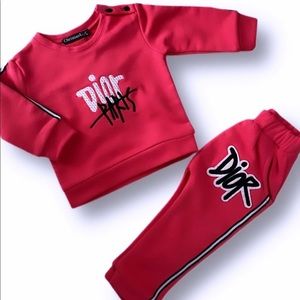 Dior Kids Two-Piece Set in Vibrant Pink